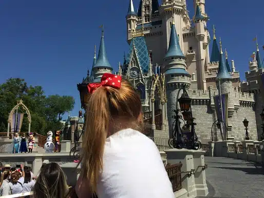 What I Learned About Customer Service When I Took My Nieces to Magic Kingdom